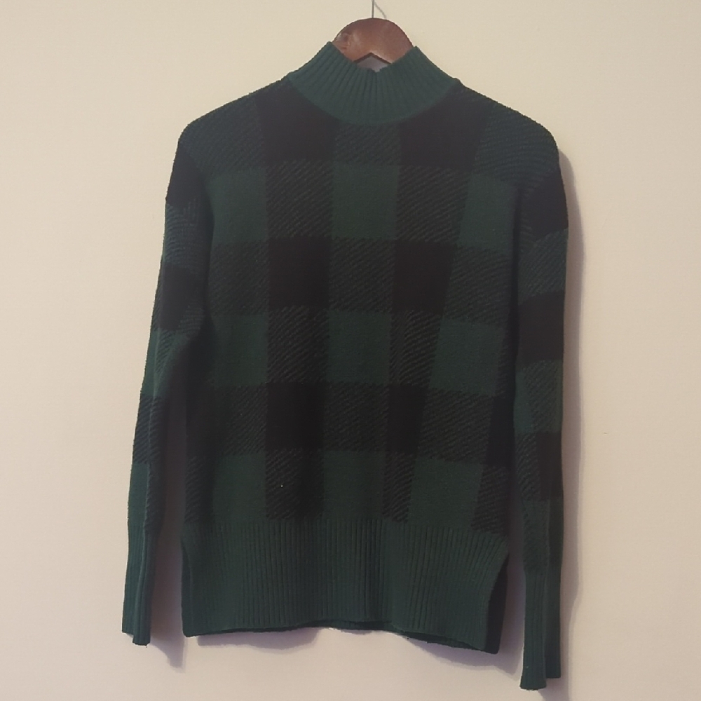 Green and Black Checkered Women's Sweater